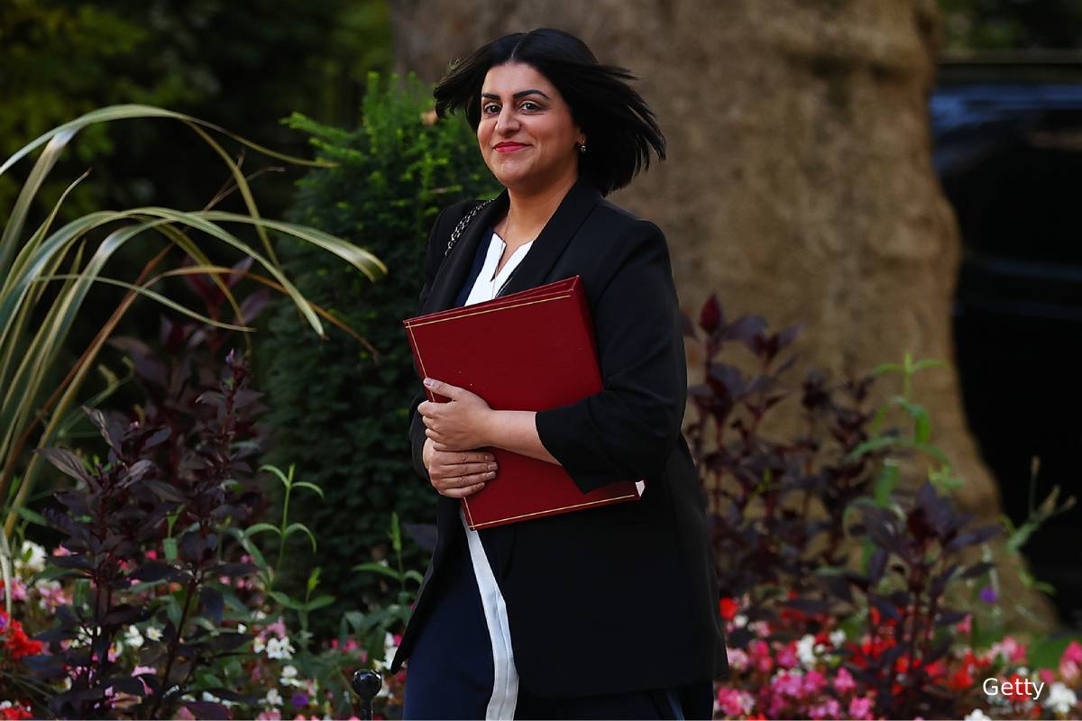 பிரித்தானியாவின் அடுத்த புலம்பெயர்தல் கட்டுப்பாடு: சில மாணவர் விசாக்களுக்கு தடை | Uk To Stop Student Visa For 4 Countries