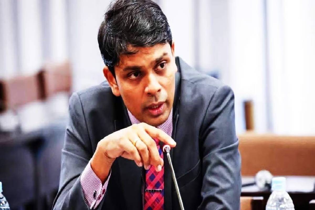 நாடாளுமன்றில் இன்று அர்ச்சுனா எம்.பியால் ஏற்பட்ட சலசலப்பு | Commotion Caused By Mp Arjuna In Parliament Today