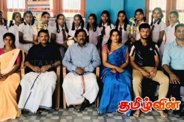 கரப்பந்தாட்டத்தில் மாகாணத்தில் 2ஆம் பெற்ற வற்றாப்பளை மகாவித்தியாலய பெண்கள் அணியினரை வாழ்த்திய ரவிகரன் எம்.பி