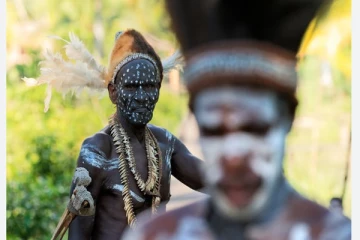 இறந்தவர்களை சூப் வைத்து சாப்பிடும் வினோத மக்கள்!