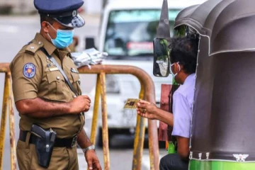 தனிமைப்படுத்தல் சட்டத்தை மீறிய பெண்கள் உட்பட 11 பேர் கைது