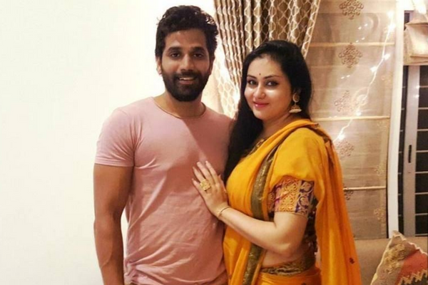 தொழிலதிபருடன் தொடர்பா..? பாதை மாறும் நமீதா..? சிக்கலில் திருமண பந்தம்..? - தமிழ்நாடு