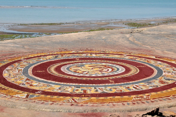 வியப்பில் தமிழர்கள்! மண்னை சாப்பிடும் அதிசய தீவு.... மிரள வைத்த விஞ்ஞானிகள் | Soil To Their Food Instead Of Spices