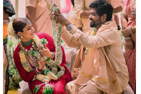 காதலர் விக்கிக்கு நயன்தாரா எத்தனை கோடிக்கு பரிசளித்தார் தெரியுமா? வாயடைத்துப் போன திரையுலகம் | Nayan Gift Vignesh 20 Crore In Tamil