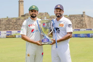 டெஸ்ட் கோப்பையை அறிமுகம் செய்த இலங்கை கேப்டன்