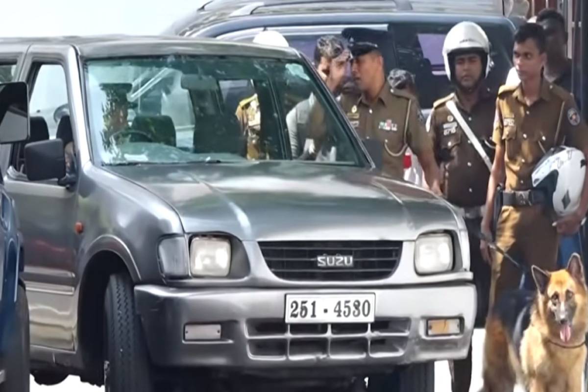 கபில சந்திரசேனவின் திடீர் மரணத்தில் சந்தேகம்! விரையும் முக்கிய அதிகாரிகள் - பொலிஸ் மோப்ப நாய்களும் வரவழைப்பு | Kapila Chandrasena Dead Investigation