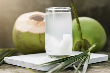 எண்ணற்ற நன்மைகளை வரி வழங்கும் இளநீர்!
