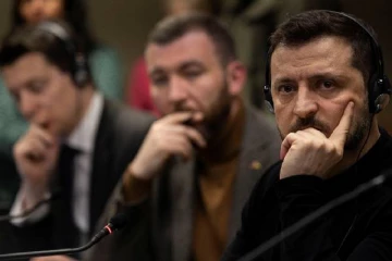 உக்ரைன் ஜனாதிபதி ஜெலென்ஸ்கியின் அதிரடி முடிவு... கோபத்தில் பதிலளித்த சீனா