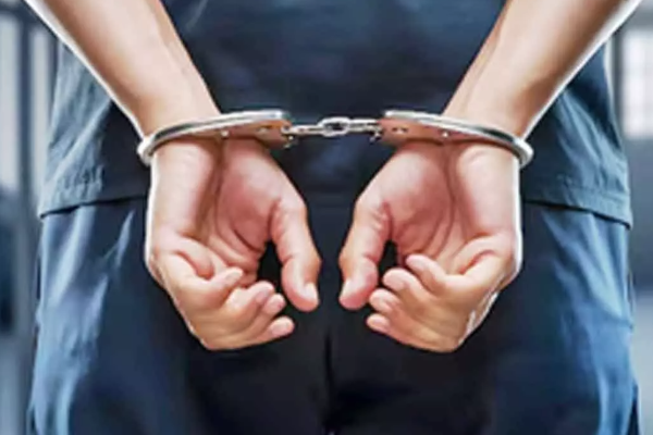 கிராம உத்தியோகத்தரை அச்சுறுத்திய NPPஉறுப்பினர் கைது | Npp Members Arrested For Threatening Puttalam