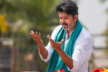 அடங்காத ரசிகர்களால் தவெக தலைவர் விஜய்க்கு சிக்கல்!
