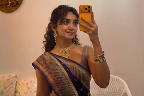 பிரான்ஸுக்கு பறந்த நடிகை சான்வே மேகனா!! ரீசெண்ட் புகைப்படங்கள்.. | Actress Saanve Megghana Recent Photoshoot பிரான்ஸுக்கு பறந்த நடிகை சான்வே மேகனா!! ரீசெண்ட் புகைப்படங்கள்.. | Actress Saanve Megghana Recent Photoshoot