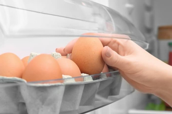 முட்டைகளை மறந்தும் கூட குளிர்சாதன பெட்டியில் வைக்ககூடாதாம்! ஏன் தெரியுமா? | Do Not Forget To Put The Eggs In It Too முட்டைகளை மறந்தும் கூட குளிர்சாதன பெட்டியில் வைக்ககூடாதாம்! ஏன் தெரியுமா? | Do Not Forget To Put The Eggs In It Too