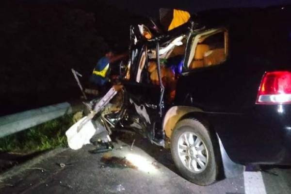 சனத் நிஷாந்தவிற்கு இறுதி அஞ்சலி செலுத்த சந்தர்ப்பம் | Sanath Nishantha And Another Reported Dead சனத் நிஷாந்தவிற்கு இறுதி அஞ்சலி செலுத்த சந்தர்ப்பம் | Sanath Nishantha And Another Reported Dead