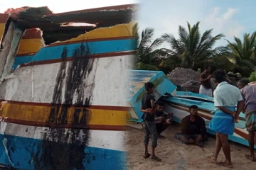 மட்டக்களப்பு - வாகரையில் ஏற்பட்ட மினி சூறாவளியால் சேதமடைந்த படகுகள்