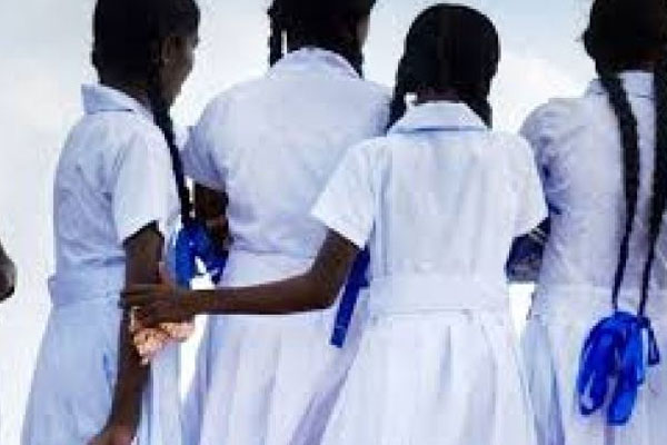 மாணவர்கள் சீருடை தொடர்பில் வெளிவந்த தகவல் | Information About Student Uniforms