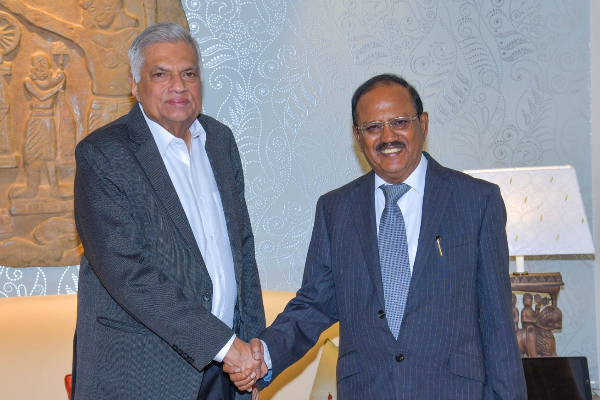 இந்திய குடியரசுத் தலைவரை சந்தித்தார் ரணில்(படங்கள்) | Ajit Doval Meet President Ranil In Delhi