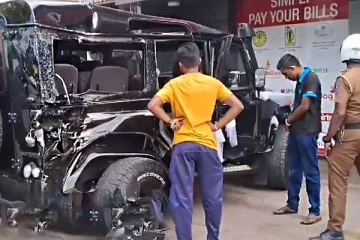 கடுவல பிரதேசத்தில் வாகன விபத்து; காயமடைந்தவர்கள் வைத்தியசாலையில் அனுமதி