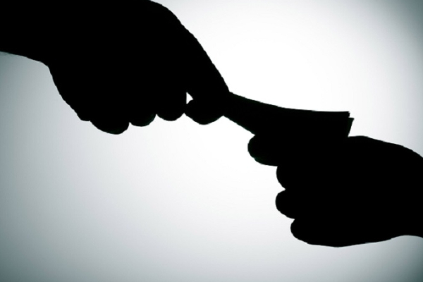 அதிரடியாக பணிநீக்கம் செய்யப்பட்ட காவல்துறை அதிகாரிகள் | Three Police Officers Abruptly Dismissed