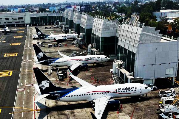 உக்ரைனின் அதிரடிப் பதில் தாக்குதல்: மொஸ்கோவில் முடக்கப்பட்ட விமான சேவை | Moscow Airports Closed Ukraine Drone Strikes