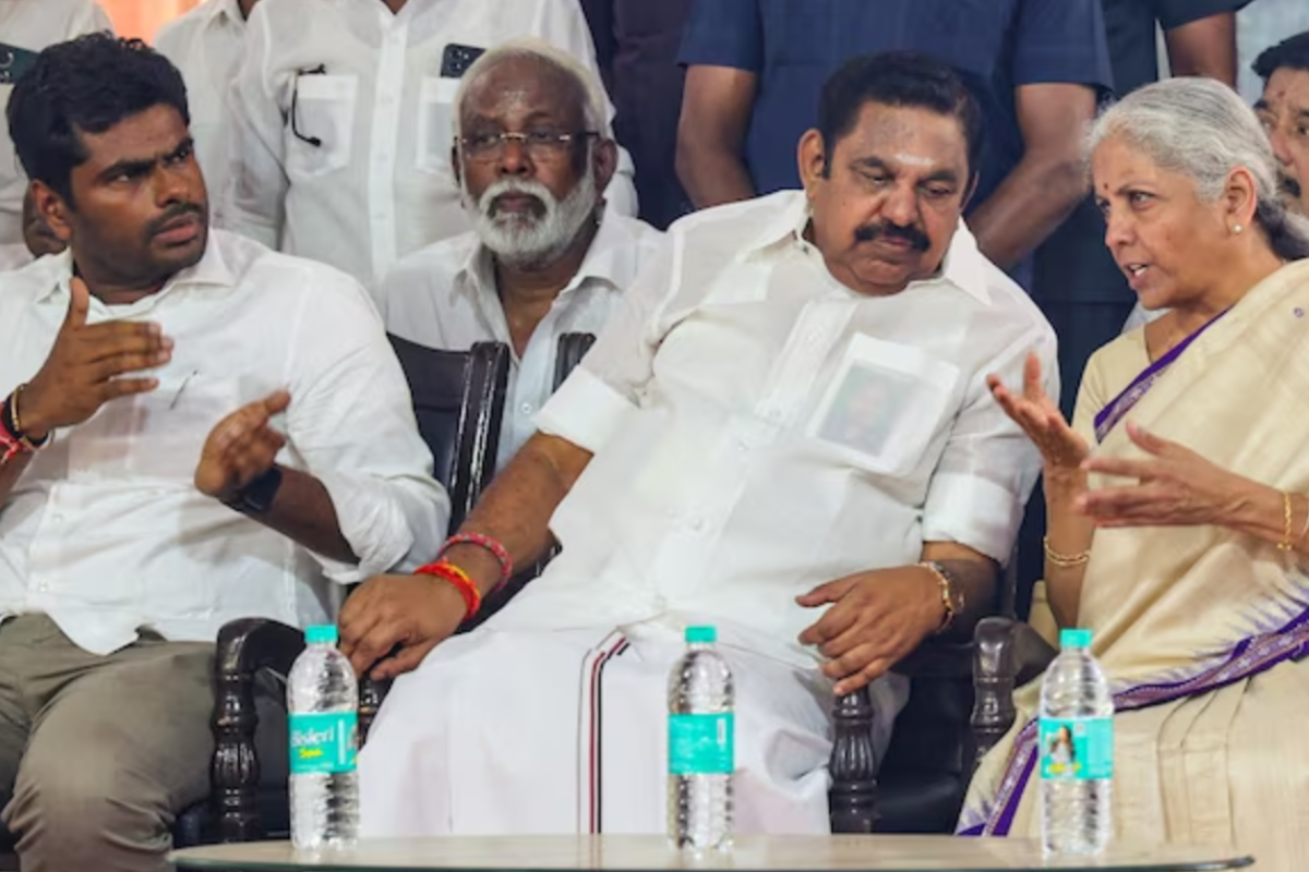 விஜய் ஒரு வழிமறிப்பாளர் மட்டுமே! கூட்டம் வாக்குகளாக மாறுமா - சர்வதேச ஊடகங்களில் முக்கியச் செய்தியாக தமிழக தேர்தல் | Tamilnadu Cm Election 2026 Update Vijay Tvk