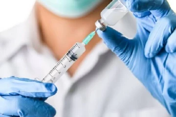 கனடாவில் கொரோனா தடுப்பூசிக்கு பதிலாக 6 பேருக்கு உப்பு கரைசல் செலுத்தப்பட்டதாக பகீர் தகவல்!