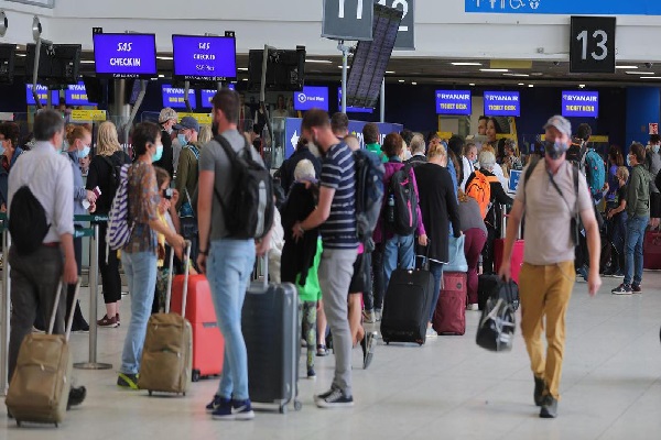 இலங்கைக்கு வந்து குவியும் சுற்றுலா பயணிகள்! | More Than 2 Million Tourists Visit Sri Lanka