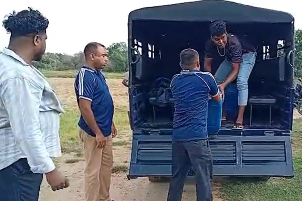 தமிழர் பகுதியொன்றில் முற்றுகையிடப்பட்ட சட்டவிரோத கசிப்பு உற்பத்தி நிலையங்கள் | Illegal Liquor Production Units Raided