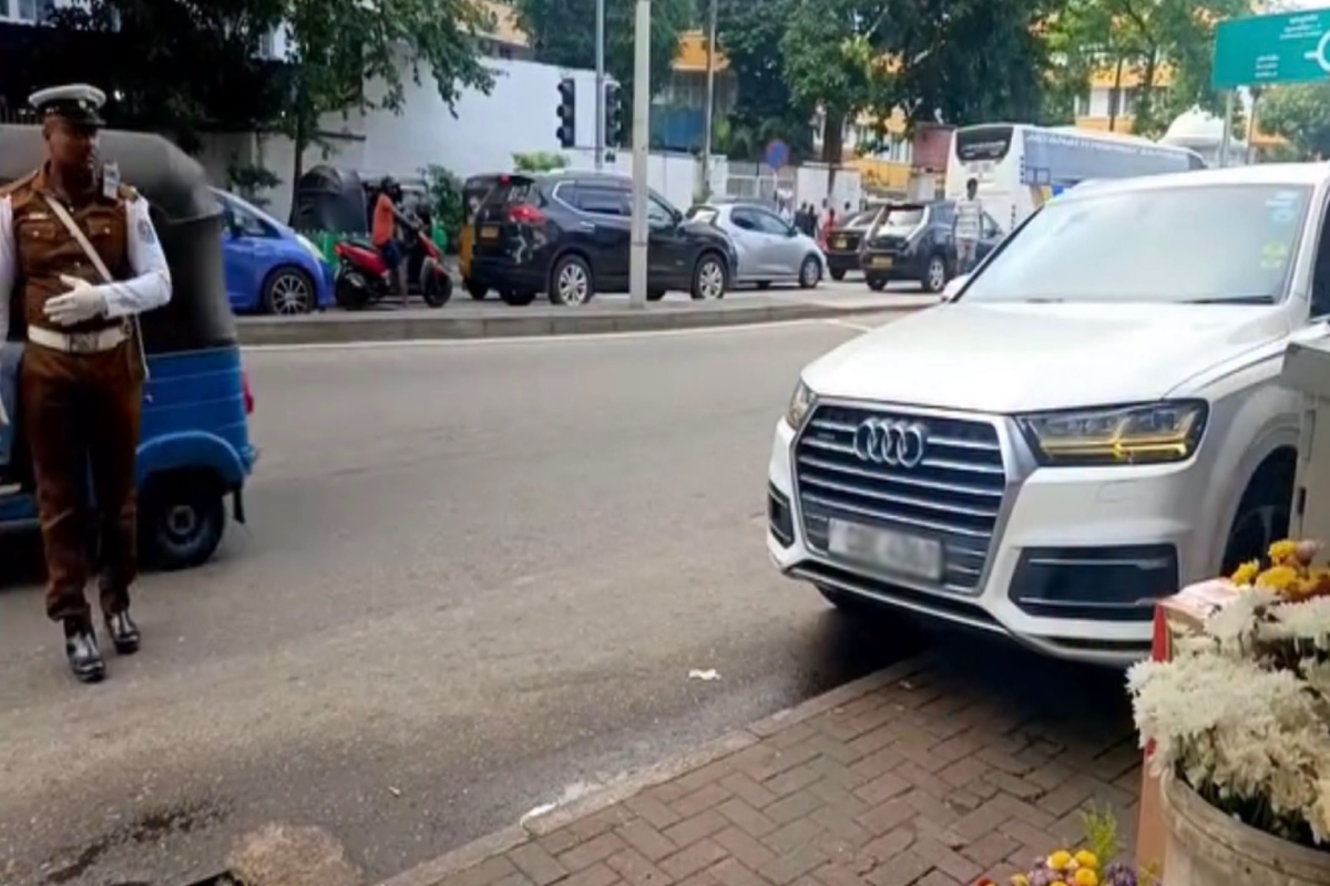 உயர் பொலிஸ் அதிகாரியின் மகன் செய்த செயல்.. போக்குவரத்து பொலிஸாரின் துணிச்சலான நடவடிக்கை | Traffic Police Dig Son No Parking Issue