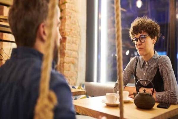 முதுகில் குத்தும் நபர்கள்.. சாணக்கியர் கொடுத்த டிப்ஸ் | Chanakya Niti Signs Of An Untrustworthy Person முதுகில் குத்தும் நபர்கள்.. சாணக்கியர் கொடுத்த டிப்ஸ் | Chanakya Niti Signs Of An Untrustworthy Person