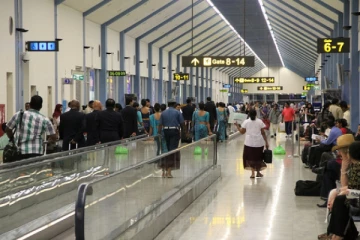 வெளிநாட்டுக்கு செல்லும் இலங்கையர்களுக்கு ஓர் எச்சரிக்கை