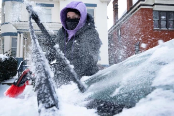 அமெரிக்காவை நிலைகுலைய வைத்துள்ள பனிப்புயல் - 19 பேர் பலி