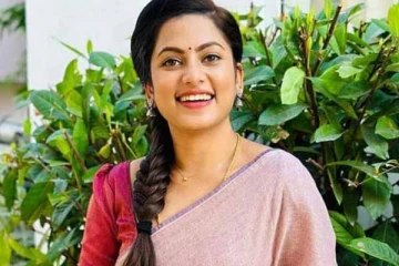 எதிர்நீச்சல் சீரியல் புகழ் மதுமிதாவா இது, அரைகுறை ஆடையில் வெளியிட்ட வீடியோ- இதோ பாருங்க