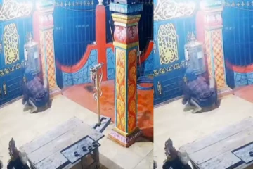 தமிழர் பகுதியொன்றில் கோவிலுக்குள் அரங்கேறிய சம்பவம் ; தீவிரமாகும் விசாரணை