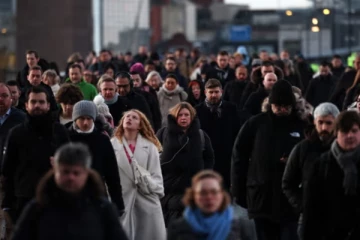 இனி வாரத்துக்கு நான்கு நாட்கள்தான் வேலை... 200 பிரித்தானிய நிறுவனங்கள் முடிவு