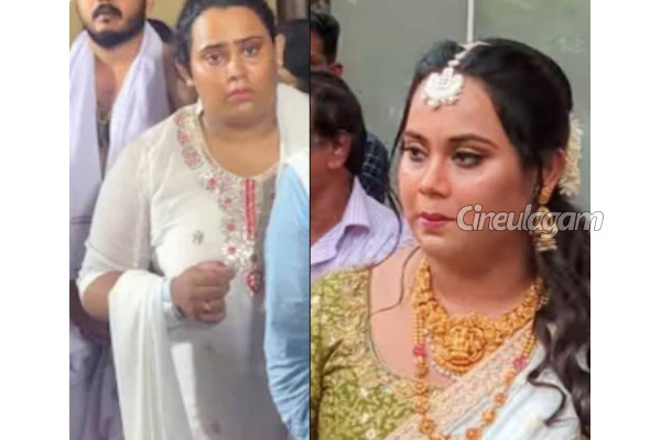 மணிரத்னம் இயக்கிய கடல் பட நடிகை துளசியா இது?.. உடல் எடை போட்டு ஆளே அடையாளம் தெரியலையே | Actress Radha Daughter Thulasi Photo Goes Viral மணிரத்னம் இயக்கிய கடல் பட நடிகை துளசியா இது?.. உடல் எடை போட்டு ஆளே அடையாளம் தெரியலையே | Actress Radha Daughter Thulasi Photo Goes Viral