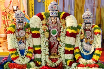 புரட்டாசி சனிக்கிழமையில் கடைப்பிடிக்க வேண்டிய தளிகை வழிபாடு!