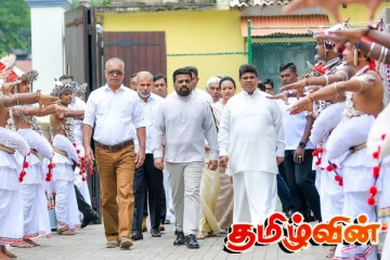 ஜனாதிபதி கண்டி விஜயம்: மகா சங்கத்தினருடன் சந்திப்பு