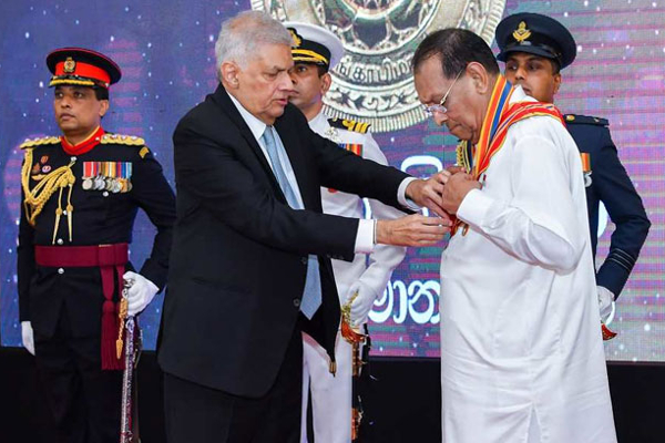 முன்னாள் சபாநாயகருக்கு சிறிலங்காவின் உயரிய விருது! | Karu Jayasuriya Conferred Sri Lankabhimanya Title