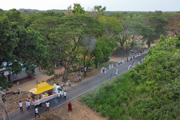 குருந்தூர் மலையில் அடாத்தாக அமரும் புத்தர் -தமிழர்கள் இன்று எதிர்ப்பு போராட்டம் (படங்கள்) | Tamils Protest Against Kurundur Hill Today