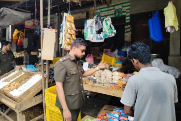 கல்முனையில் சுகாதார விதிமுறைகளை மீறிய வியாபாரிகளுக்கு எதிராகச் சட்ட நடவடிக்கை