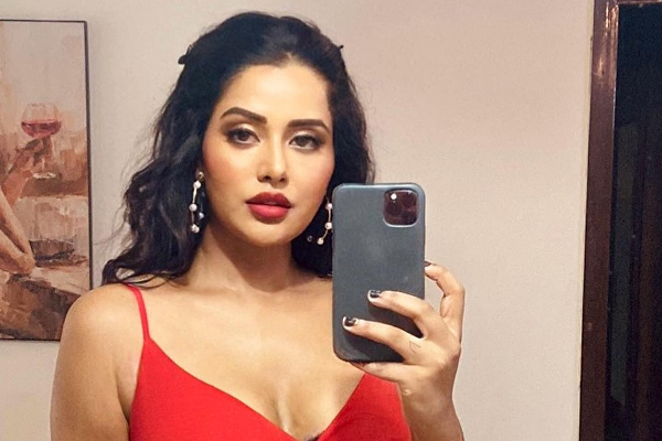 எல்லைமீறும் ரைசா.. நெட் உடையில் எடுத்த கிளாமர் போட்டோஷூட் வைரல் | Raiza Wilson Sizzling Hot Photo In Net Dress