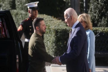 அமெரிக்காவிற்கு சென்று ஜோ பைடனை சந்தித்த அதிபர் ஜெலன்ஸ்கி!