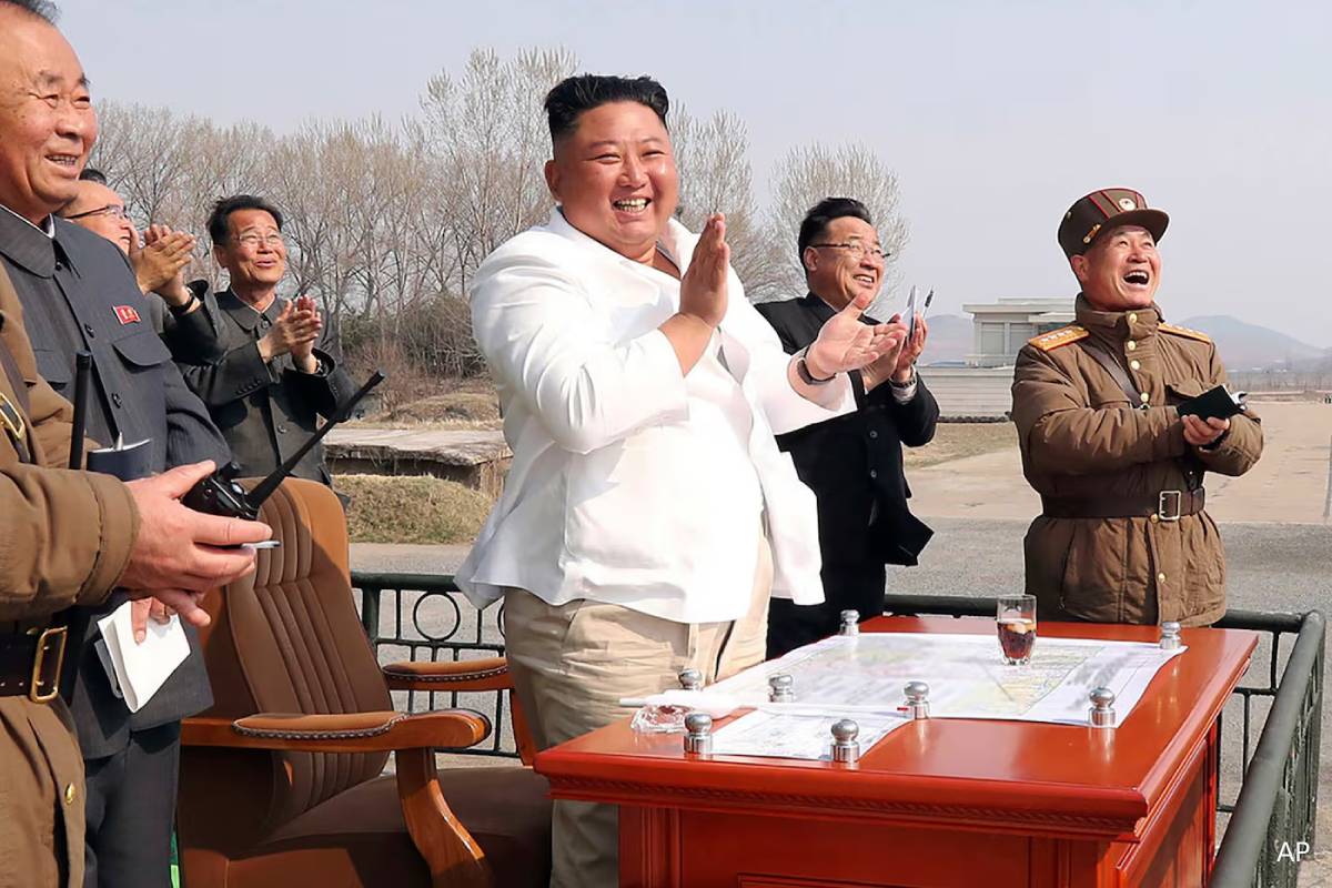 உலகத்தின் கவனம் ஈரானில் இருக்க... அபாயகரமான ஆயுதங்களைச் சோதித்த வட கொரியா | North Korea Tests New Weapons