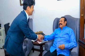 மகிந்தவை தேடிச் சென்று சந்தித்த வெளிநாடொன்றின் முன்னாள் தூதுவர்