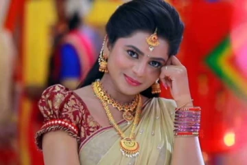 சீரியலில் குடும்ப குத்துவிளக்காக வலம்வரும் பிரபல நடிகை... மாடர்ன் உடையில் வெளியிட்ட அதிர்ச்சி புகைப்படம்
