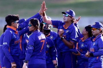 மகளிர் கிரிக்கெட்  உலகக் கோப்பை: பாகிஸ்தானை ஊதி தள்ளி முதல் வெற்றியை பதிவு செய்தது இந்தியா
