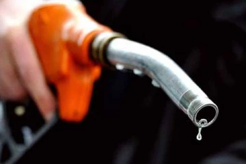 திங்கள் முதல் எரிபொருட்களுக்கு தட்டுப்பாடு! வெளியான எச்சரிக்கை