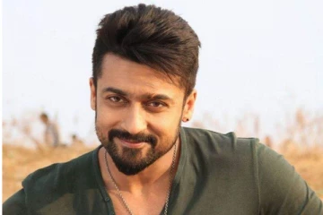 சூர்யா மற்றும் ஜோதிகாவுடன் பிரபல மலையாள நடிகர் நிவின் பாலி..! யாரும் பார்த்திராத புகைப்படம் இதோ..