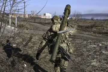 உக்ரைனுக்கு மேலும் 2,000 ஆயுதங்களை அனுப்பும் ஜேர்மனி!