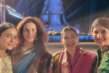 சிவராத்திரியில் நடனமாடி கொண்டாடிய முன்னணி நடிகைகள், யாரெல்லாம் கலந்து கொண்டனர் என பாருங்கள் !